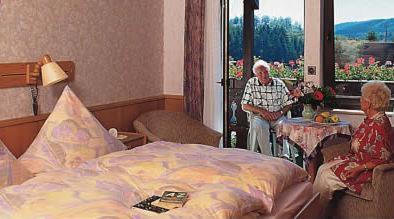 Pension Zur Schonen Aussicht 할렌버그 외부 사진